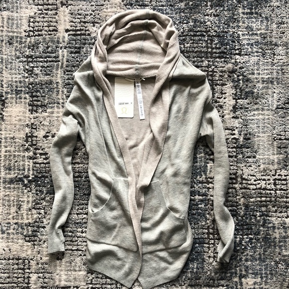 lululemon athletica Sweaters - NWT Lululemon Women’s Tan Hood Sweater Size 4
